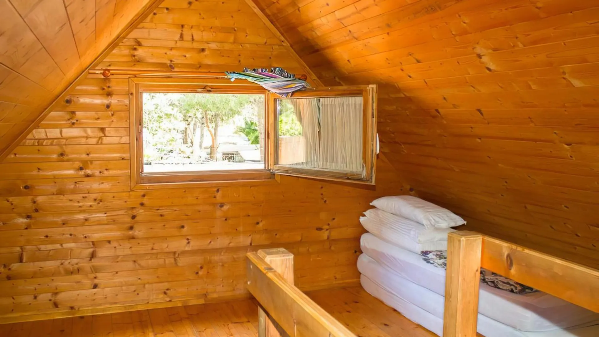 Arc De Bara Camping & Bungalows Roda de Bará