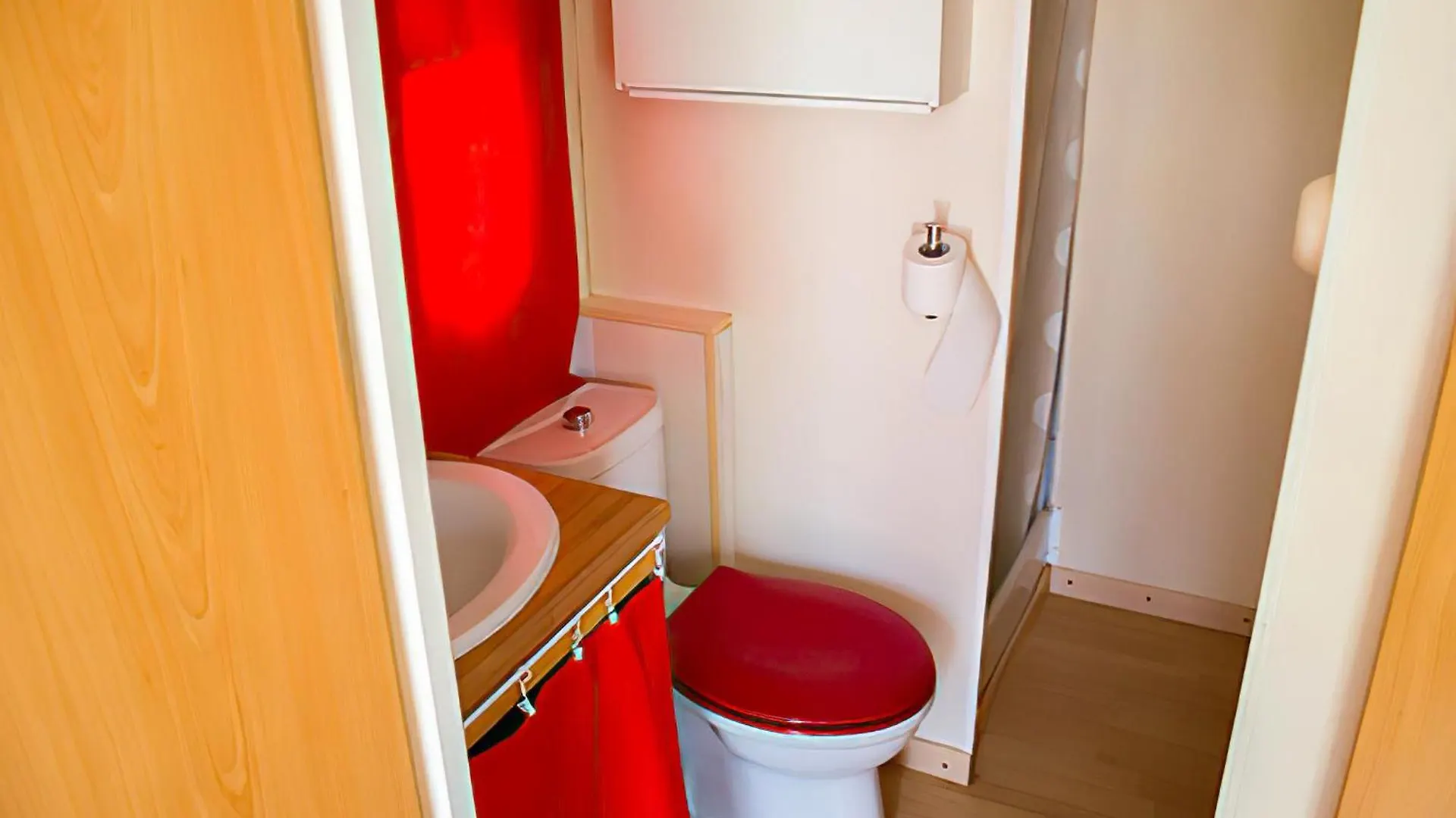 Arc De Bara Camping & Bungalows Roda de Bará 0*,  Spanje